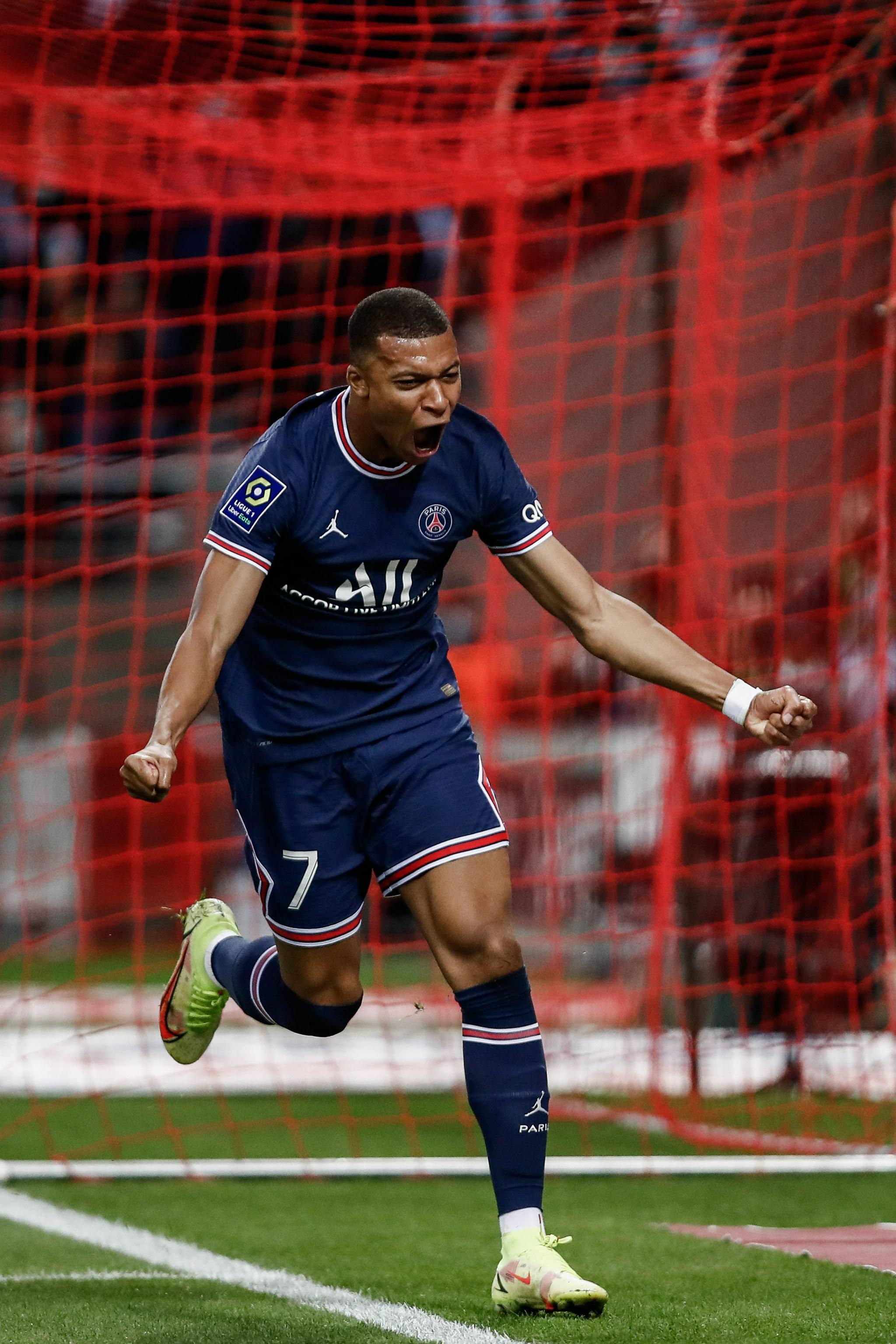 韩媒：孙兴慜将于5日下午从仁川国际机场飞往洛杉矶