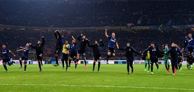 森保一对话特鲁西埃：与其执着于八强，不如以世界冠军为目标（森保一与特鲁西埃对话：别困于八强，把目标瞄准世界冠军）