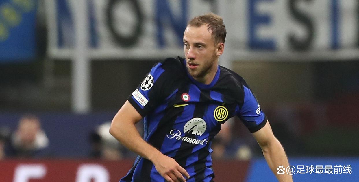 拉菲尼亚的王者归来：巴萨的定海神针与欧冠梦想（拉菲尼亚强势回归：巴萨的中流砥柱与欧冠雄心）