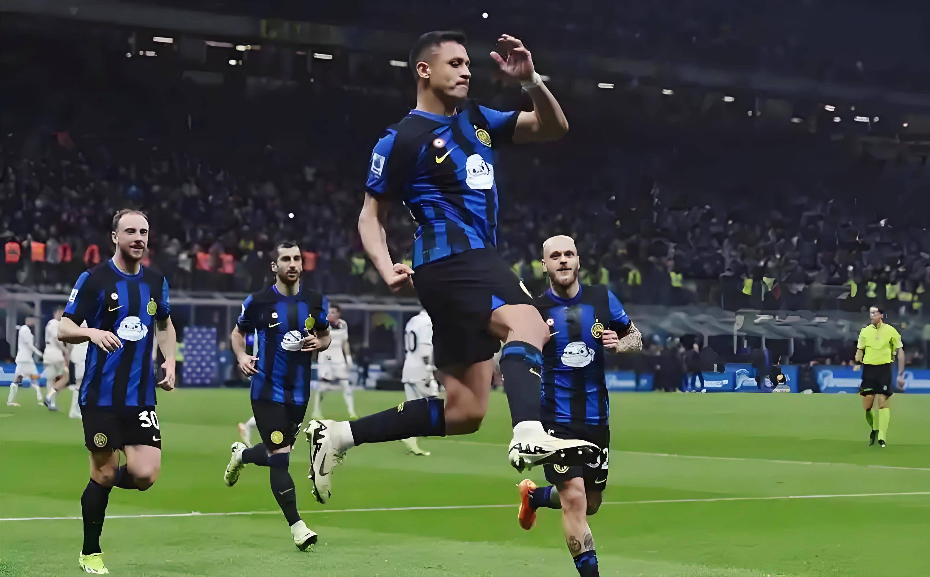 山东泰山足球俱乐部：中超首支积分1500分球队的荣耀之路