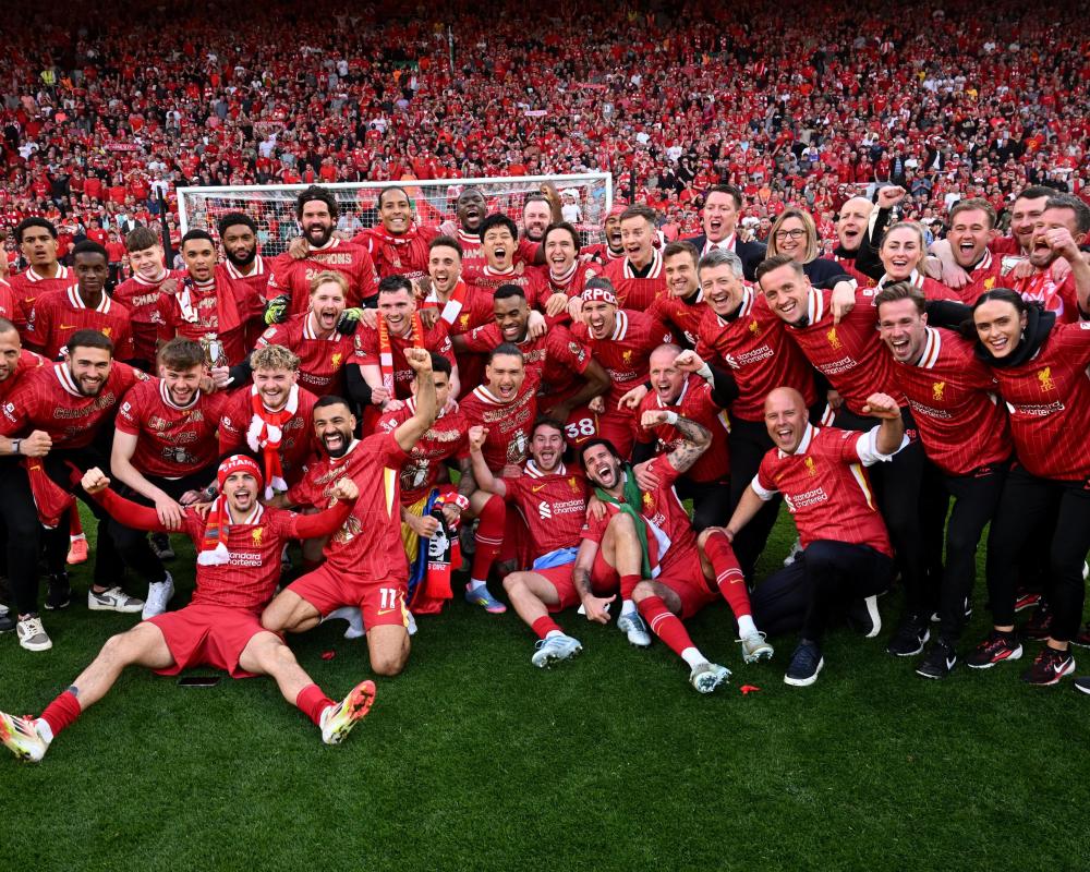 记者：切尔西认为边路球员充足，所以不去推进塞门约的转会（记者：边路人手充裕，切尔西暂不推进塞门约转会）