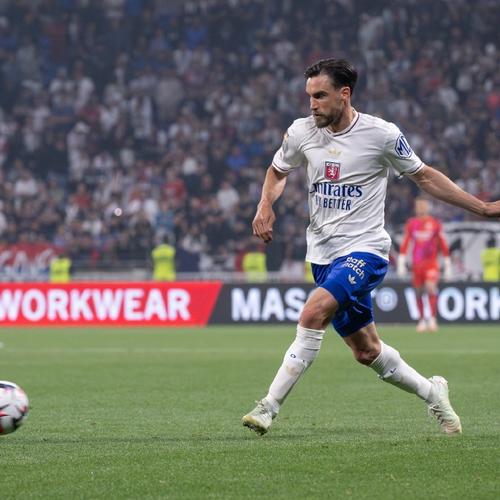 这脚助攻是天赋溢出的那种